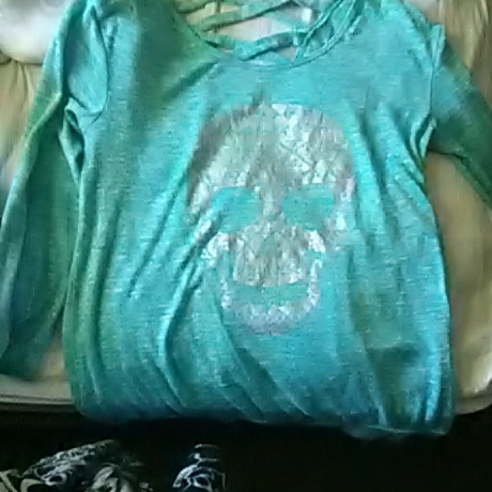 Long sleeve shirt